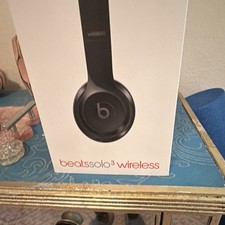 Beats by Dr. Dre Solo3 Wireless Bluetooth On-Ear Headphones Black w/ Mic