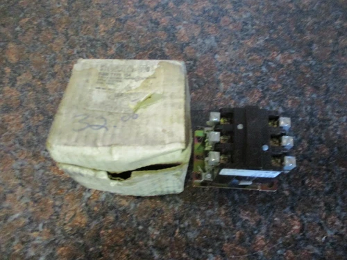 STEVECO CARRIER W-R/RBM RELAY 120V COIL NNB NEW FREE SHIPPING 