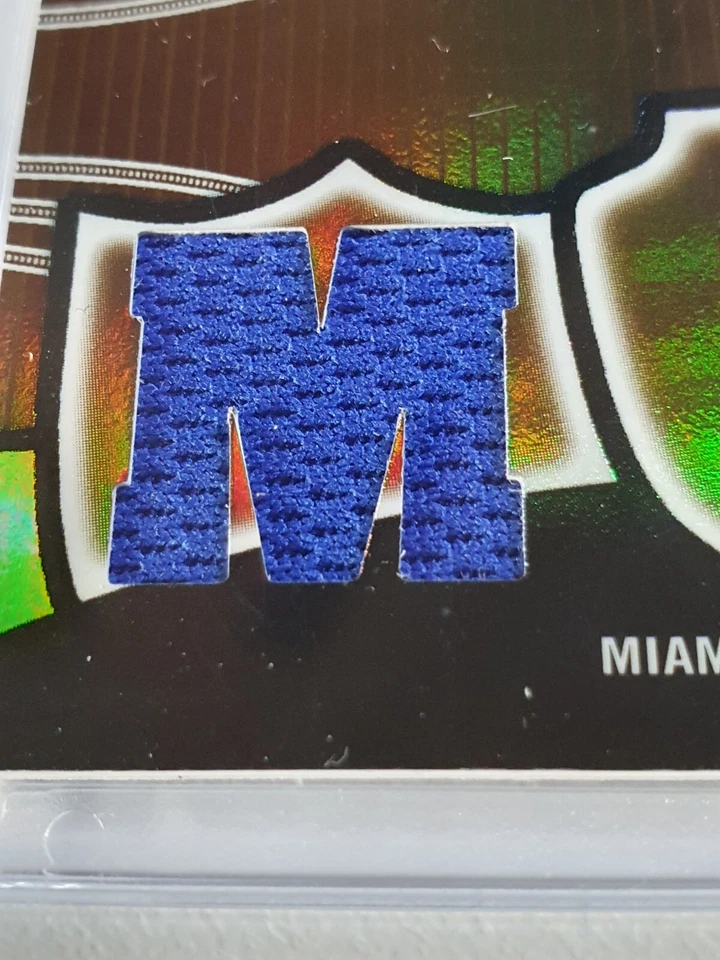 2006 Topps Triple Threads Dwyane Wade #PATCH /27 Game Worn Triple Jerseys - Rare - Image 2 of 4