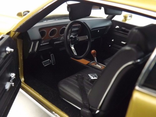 1972 PONTIAC GTO 455 HO RAM AIR HARD TOP ARIZONA GOLD BLACK INT 1:18 GMP #8045 - Picture 7 of 8