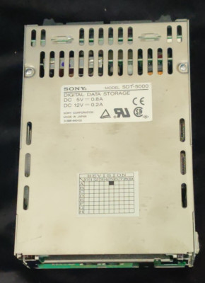 SONY SDT-5000 DDS2 SCSI 50-PIN 3.5'' Digital Data Storage Tape Drive