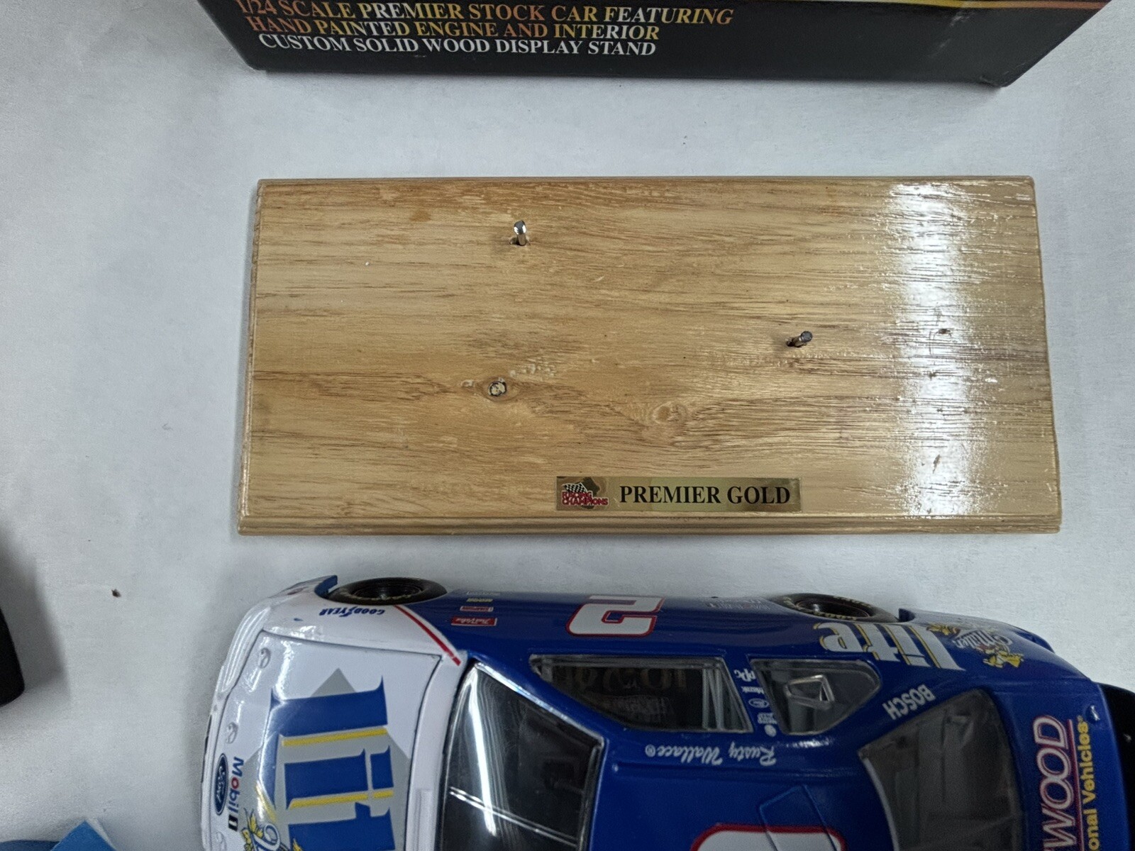 Picture 3 of 4