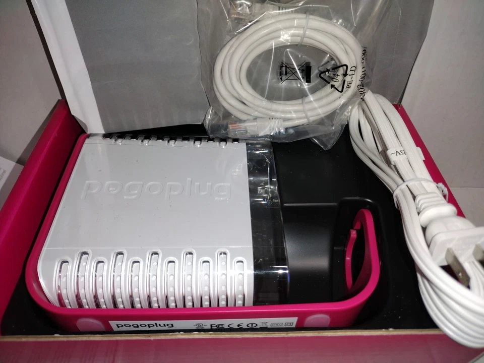 PogoPlug Classic File Sharing Solution POGO-B01 Multimedia Sharing Device - Image 4 of 4