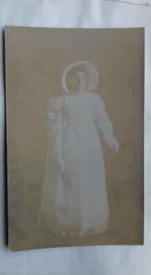 Vintage Postkarten, Echtfoto, schwarz-weiß, eine nette alte Frau, 1920er Jahre,unbespielt