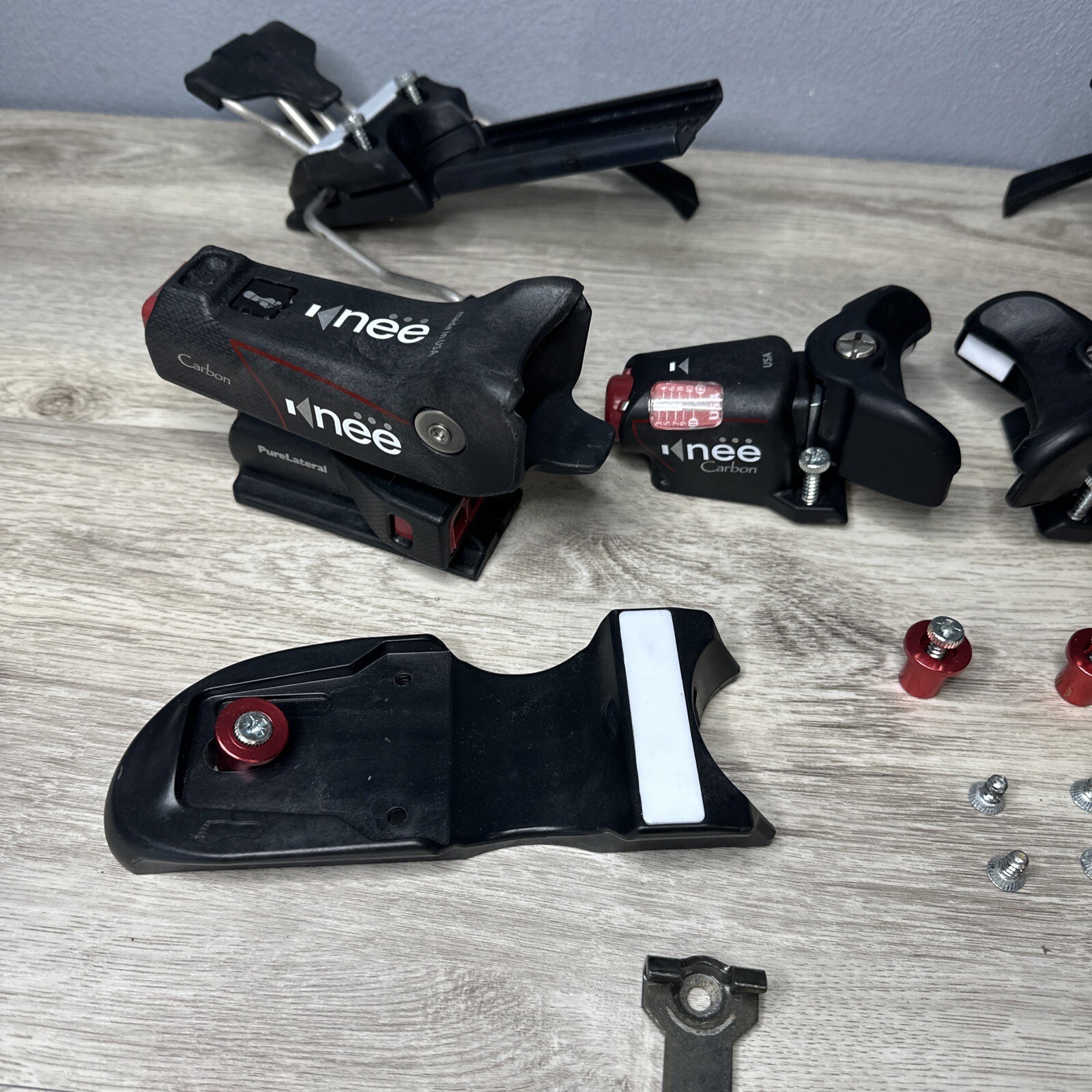 KneeBinding CARBON 12 KB12C ski bindings with Pure Lateral KNEE Binding