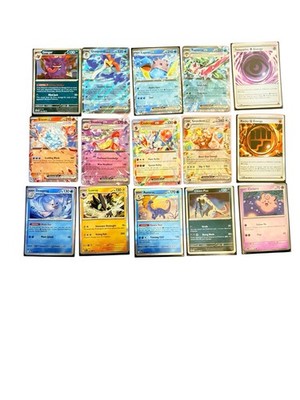 Lote de 15 cartas Pokémon surtidas (EX y Fase 2 Holográficas), Fase 1 y Básicas.