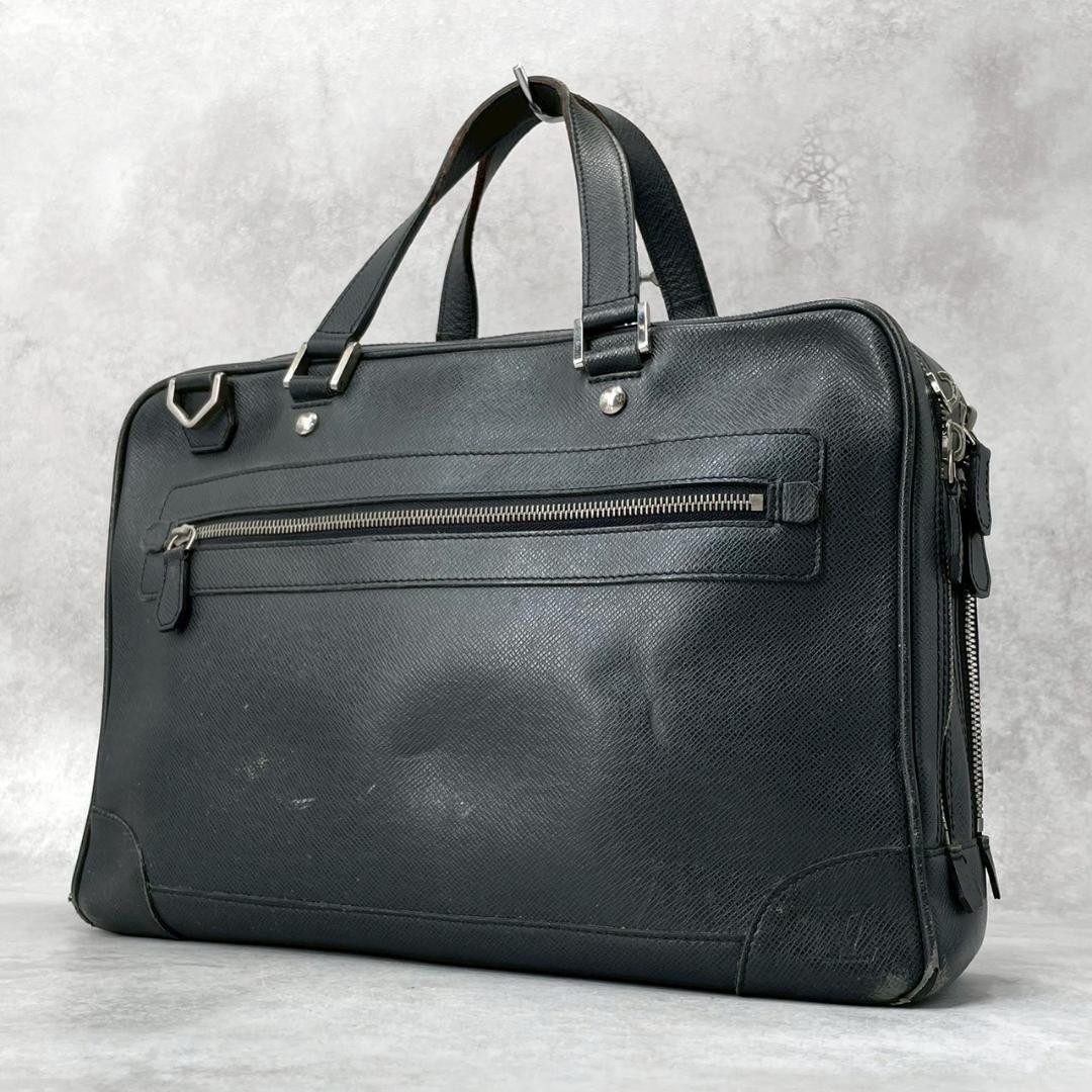 Louis Vuitton Alexander Taiga Business Bag Black Leather Silver Hardware