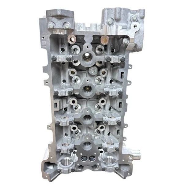 Cylinder Head 10-11 SAAB 9-5 LHU 2.0L TURBO DOHC BARE OEM 12626380 Foto 3 de 4