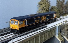 Bachmann 50-003 Class 66/7 66761 'Wensleydale Railway Association' GBRf 