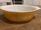 VINTAGE Pyrex #043 Butterfly Gold Oval Casserole Baking Dish 1-1/2 QT  (no lid)