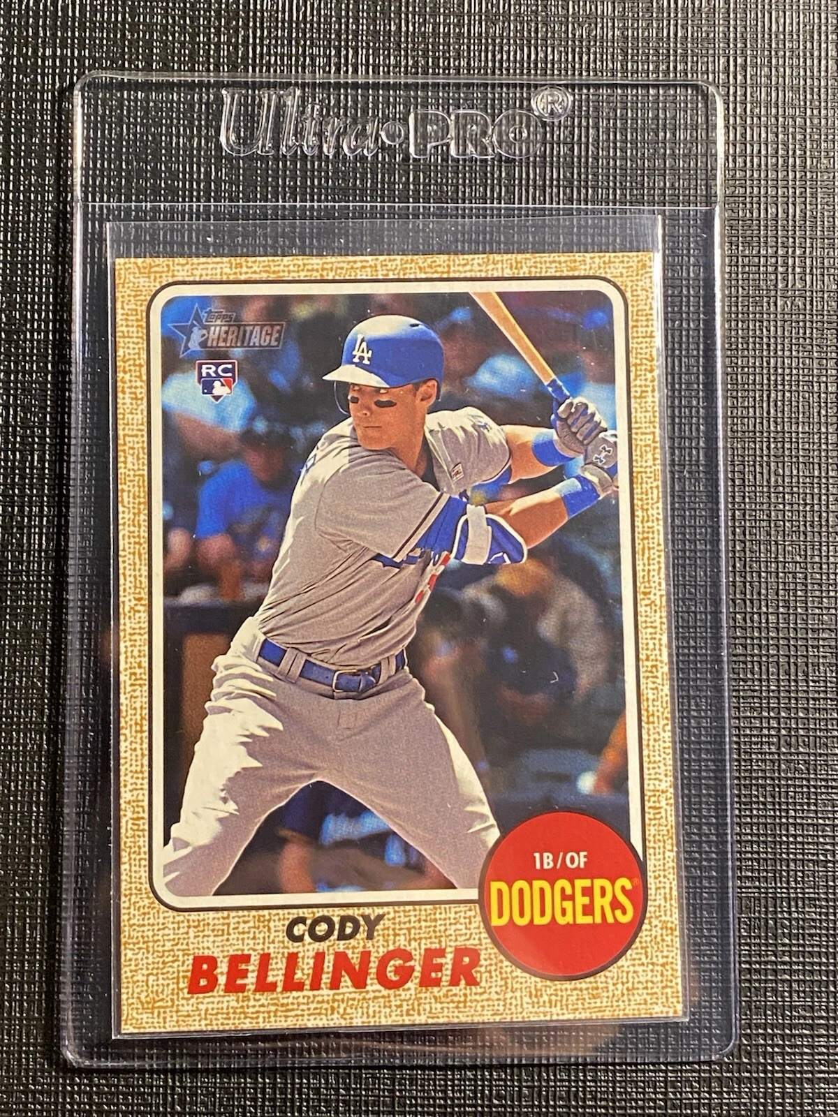 Cody Bellinger trading card