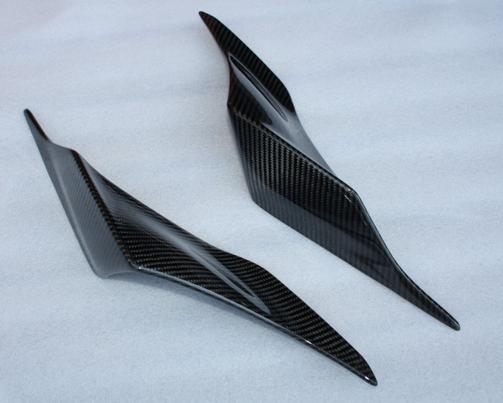 Flancs de coque arrière carbone pour Yamaha R6 2017-2022