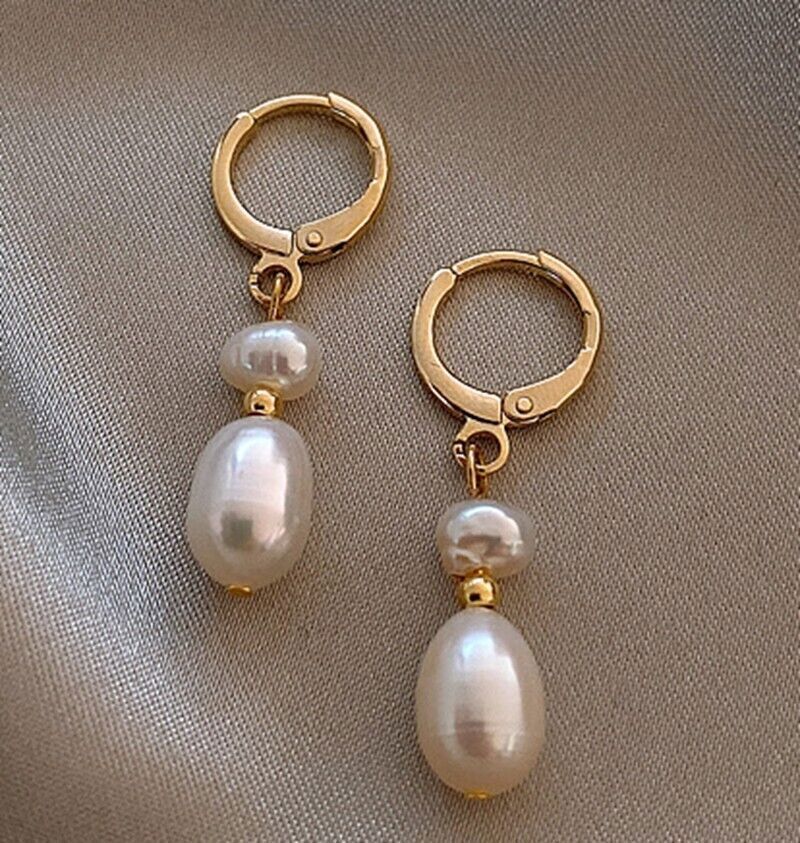 Charming 18KGP Natural White Baroque Pearl Earring AAA