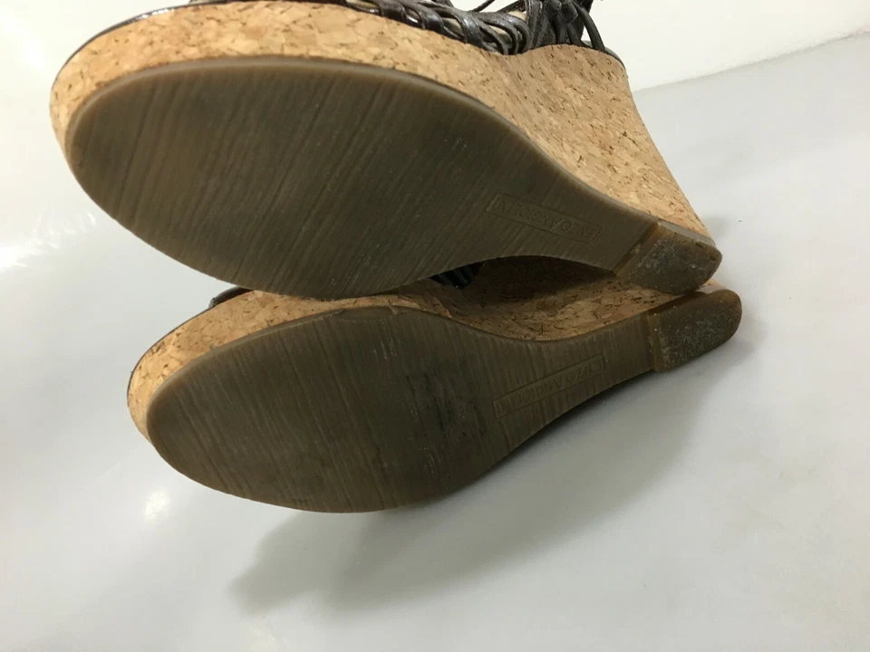 Enzo Angiolini 9 M Muffin Brown Patent Leather 5" Wedge Sandals Slingback - Image 4 of 4