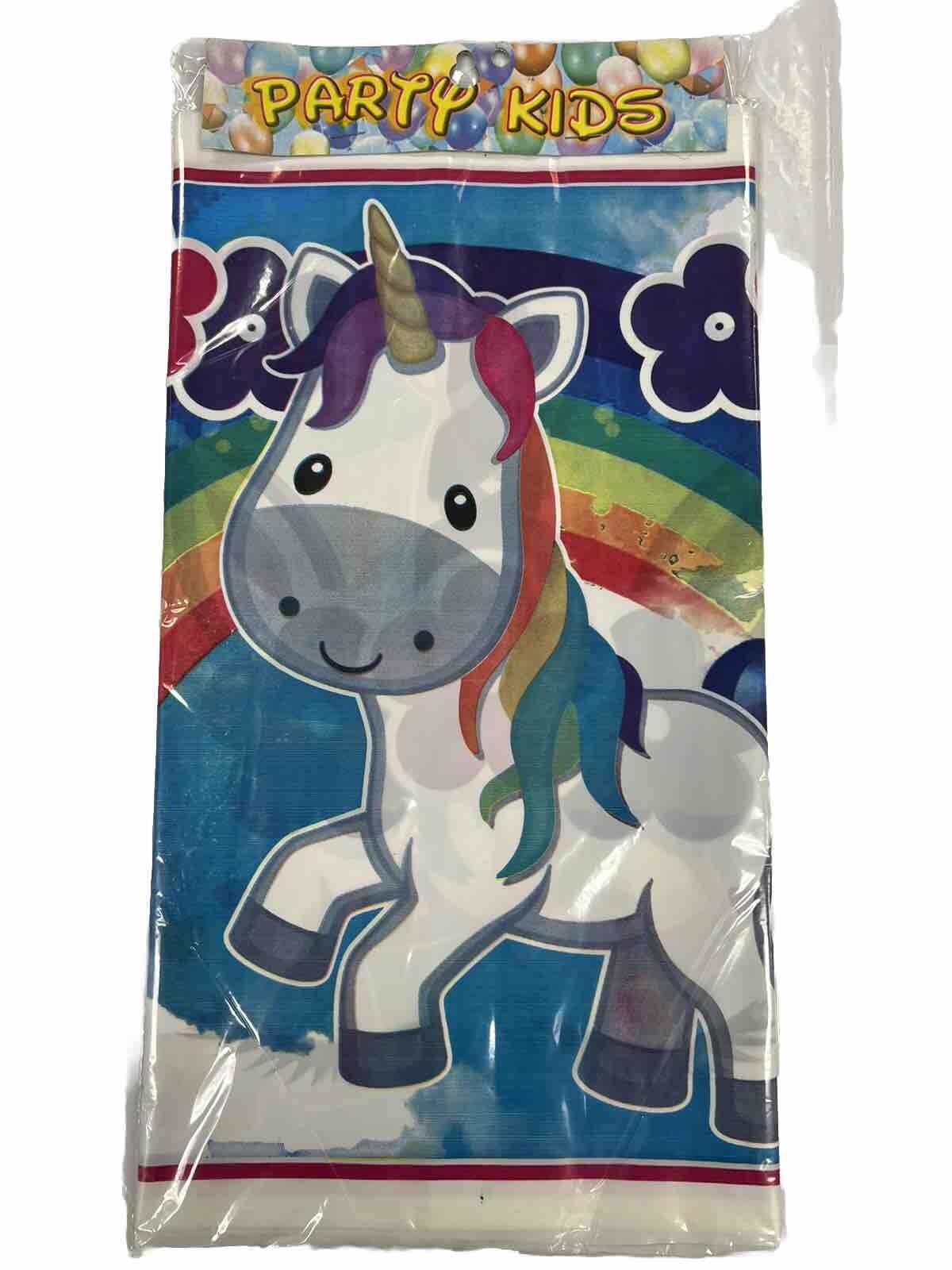 (56&rdquo; X 96&rdquo;) - Mantel De Pl&aacute;stico De Unicornio