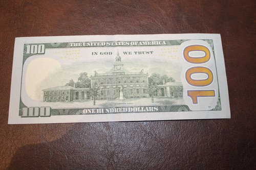 ULTRA RARE - 2009 $100 STAR NOTE - $100USD - CRISP CONDITION; JL 05259174* - Picture 2 of 2