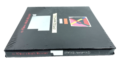 Unfold/Enfold : The Art Book by Kveta Packovska and Kveta Pacovskà