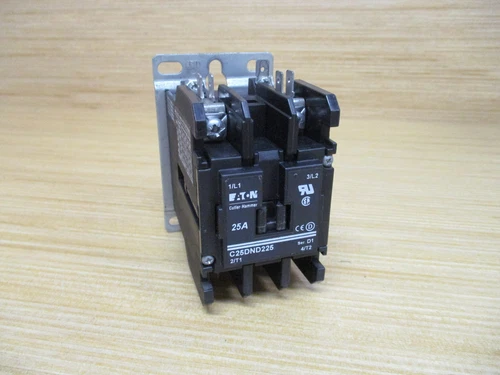 Cutler-Hammer C25DND225C Eaton Contactor 440-480V