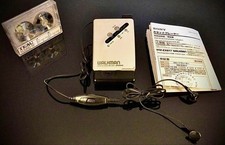 SONY Walkman Cassette Player WM-EX677 Operation Confirmed JAPAN