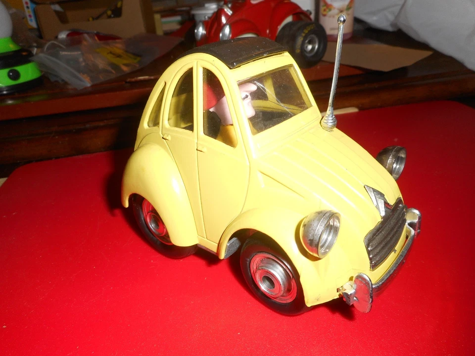 POLISITL COPPIA AUTO FANTASY CITRON LE CHERI (G4) E VW GO BUG (G1) IN COND.VG/AM - Immagine 4 di 4