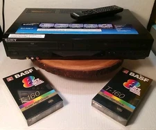 Sony SLV-D281P DVD/VHS Combo Recorder VCR W/ Remote + 2 New  VHS Tapes