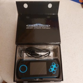 SEGA MEGA DRIVE Ultimate Portable Game Player Handheld Console Boxed Working