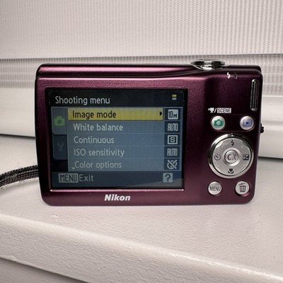 Nikon Coolpix S220 Digital Camera 10.0MP Plum, Includes Video