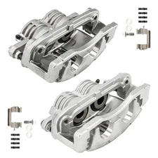 Front Pair Brake Calipers For 2002 - 2005 Chevrolet Trailblazer w/ Bracket
