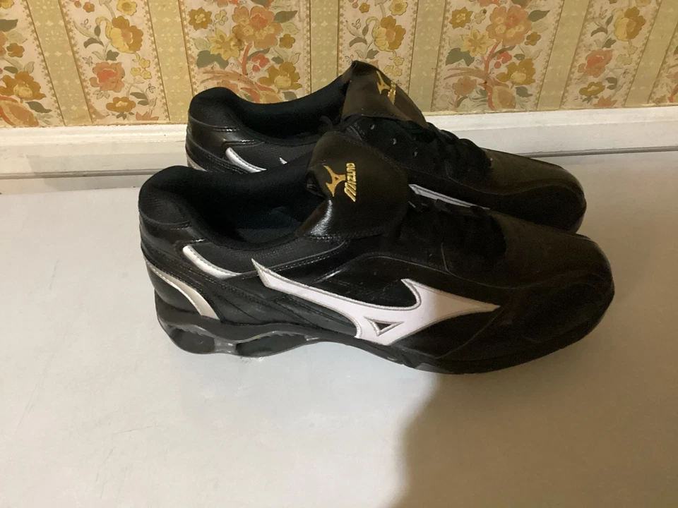 Mizuno Baseball Cleats Mens Size 16 Metal 9-Spike Classic G6 Low Switch Black - Image 2 of 4
