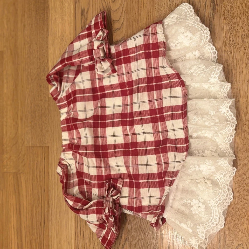 Camiseta Top Bebé Niña Borde de Encaje a Cuadros Roja Edición Rara 12M Camisa de Vacaciones Elegante Bebé Foto 3 de 4