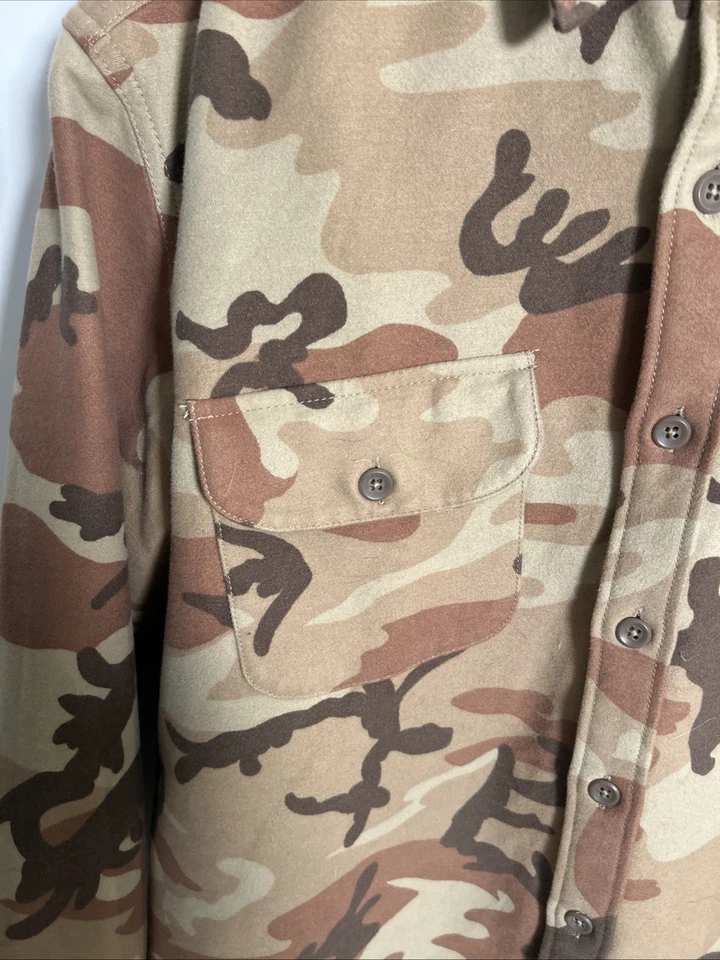 Camisa Wallace & Barnes J.Crew Para Hombres Grande Camuflada Con Botones Usada Foto 3 de 4