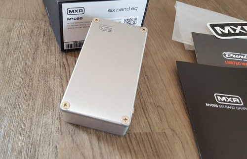 MXR Dunlop M109S 6 Band Graphic EQ Equalizer Guitar FX Pedal - FREE POST - Picture 12 of 15