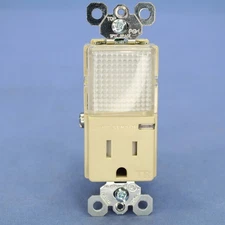 P&S Ivory 15A Tamper Resistant Outlet LED Hallway Guide Light 125V TM8HWL-TRICC6