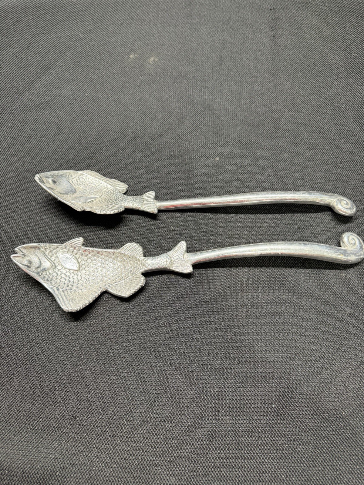 Set Of Mariposa Cast Aluminum Fish-Shaped Salad Serving Utensils