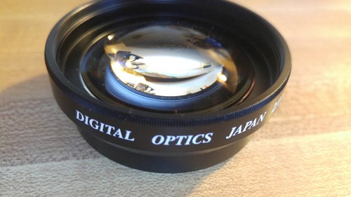 Digital Optics 2x Pro High Definition Camera Lens - Picture 2 of 6