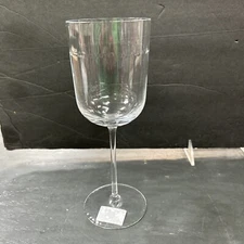 MICHAEL ARAM - HAMMERTONE WINE GLASS 8.25" - NEW
