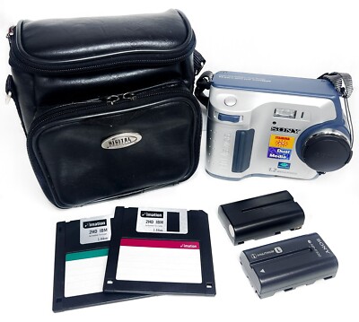 Sony Mavica MVC-FD100 1.3MP Digital Camera Bundle w/ Case Batteries Floppy Disc