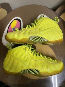 neon yellow foamposites