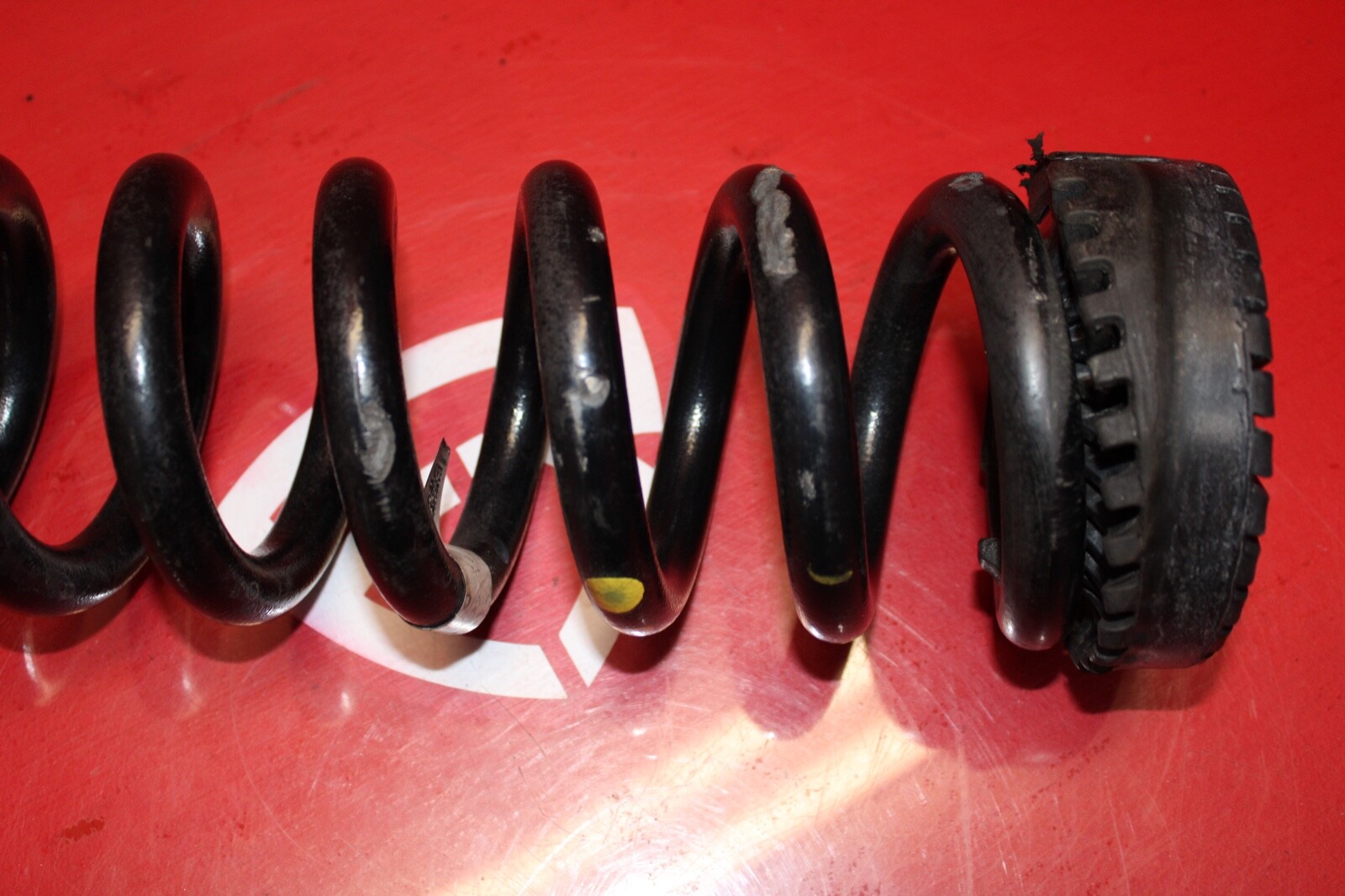 2014-2019 MASERATI GHIBLI M157 Q4 OEM RIGHT REAR SIDE SUSPENSION COIL SPRING