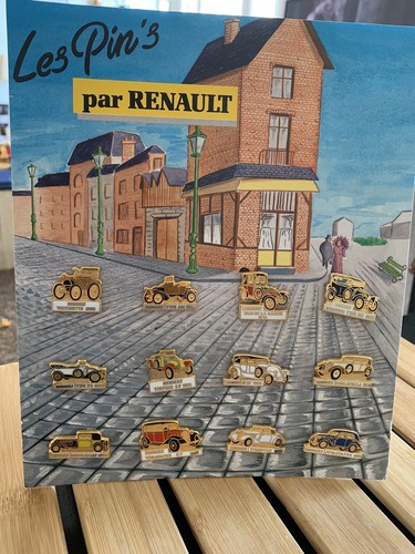 Lot Pin's Plaque Collection Renault Voitures Anciennes Présentoir