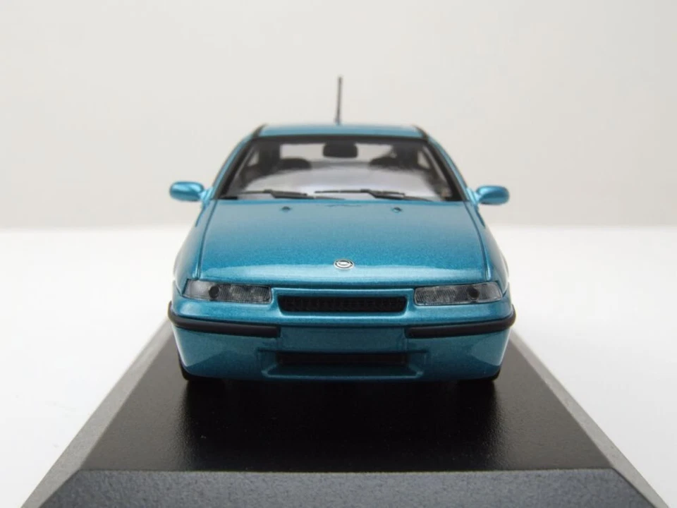 OPEL CALIBRA 1989 VERDE TURCHESE MAXICHAMPS 940045722 1:43 MINICHAMPS 2.0 I - Immagine 4 di 4
