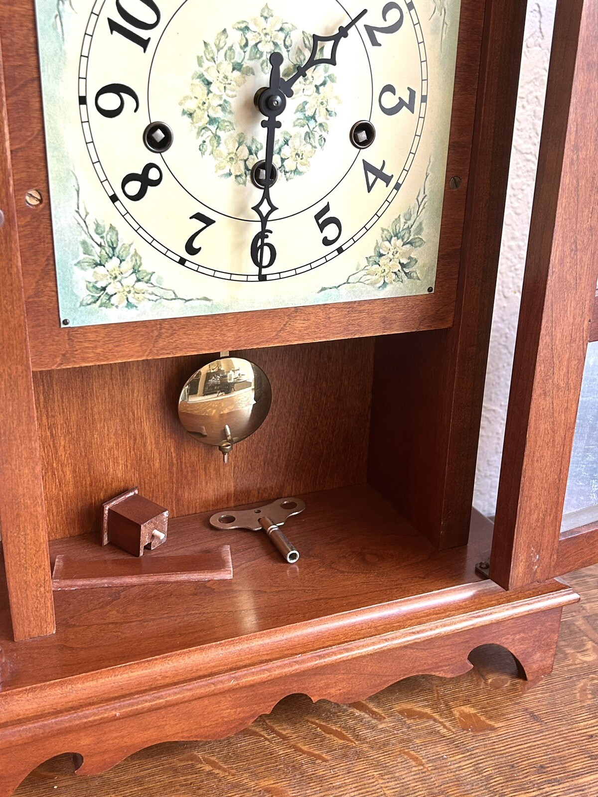 VINTAGE PILLAR AND SCROLL CLOCK NEW ENGLAND CLOCK COMPANY eBay
