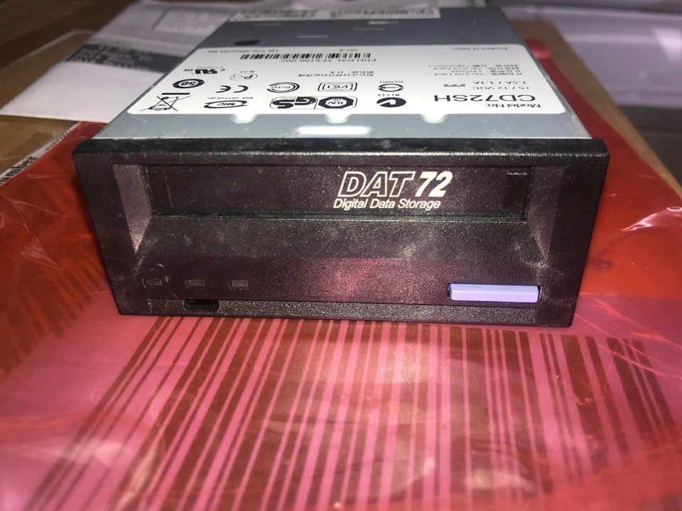 Quantum CD72SH 3 1/2" DAT72 36/72GB SATA Tape Drive TE6000-001 TD6100-001 - Image 2 of 4