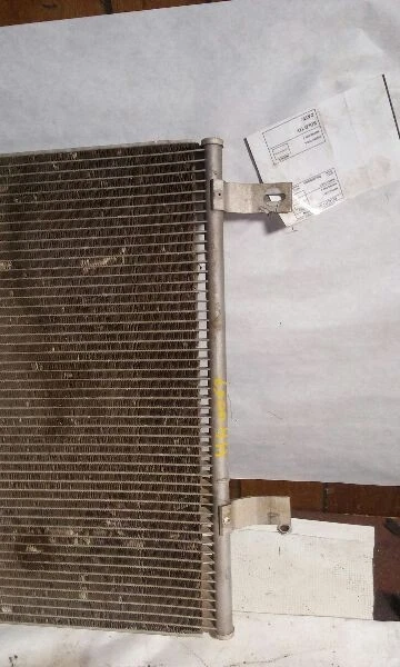 08-10 Ford F250SD Super Duty Pickup condensador de CA Foto 3 de 4