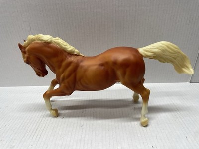 Breyer Chestnut Sorrell Collector Horse EUC