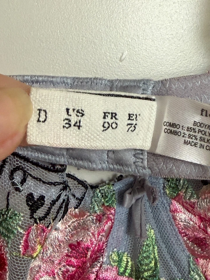 Sujetador Fleur du Mal bordado de malla rosa y encaje para cartas 34D - Foto 3 de 4