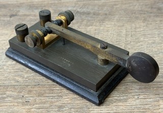 J.H. vintage anni 20 Bunnell Telegrafo Wireless Doppia Velocità Radio HAM "Cootie" Chiave