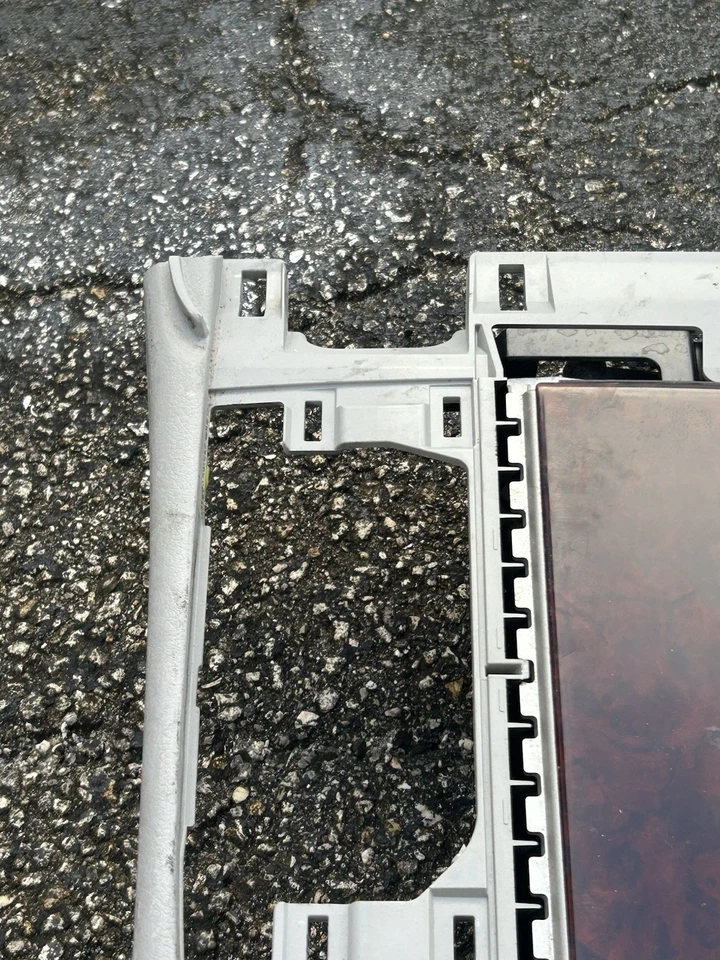 Toyota Camry 2009 OEM palanca de cambios moldura con portavasos 58805-06070 Foto 2 de 4