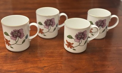 Lot of 4 Royal Worcester Astley 3.5'' Coffee Mug Small Handle