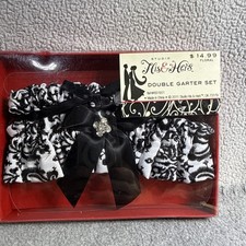His  Hers Double Garter Set Black/White